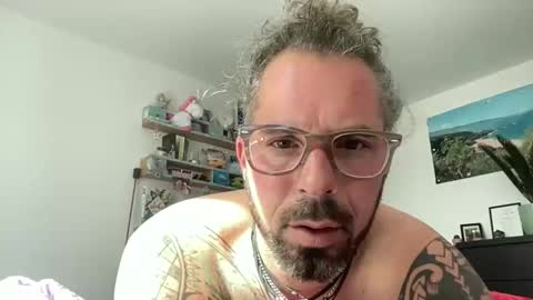 Snapshot of hot_sex83 chatting on October 5, 10:57 am letmedoo2 online show from October 5, 10:57 am