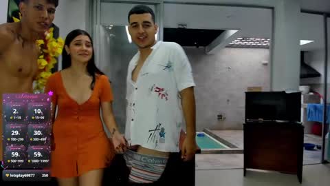 Vanesa Oliver and Andrew online show from December 29, 2:31 pm