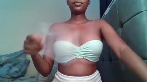 hot sexyy ladyy online show from March 1, 12:17 am