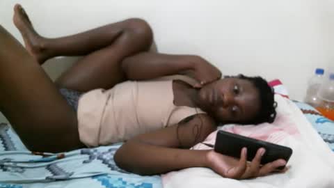 Snapshot of hot_shannia chatting on November 5, 6:30 pm hot_shannia online show from November 5, 6:30 pm