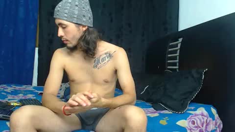 Hot Sharks   online show from November 16, 4:07 am