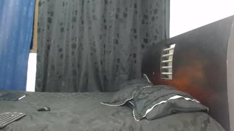 Hot Sharks   online show from March 18, 7:11 am