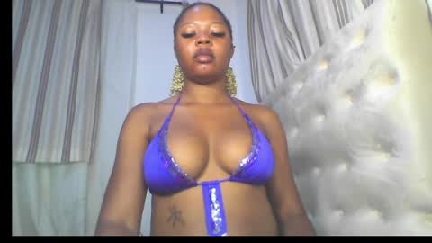 Snapshot of hot_stellaa chatting on May 20, 6:08 am Stella online show from May 20, 6:08 am