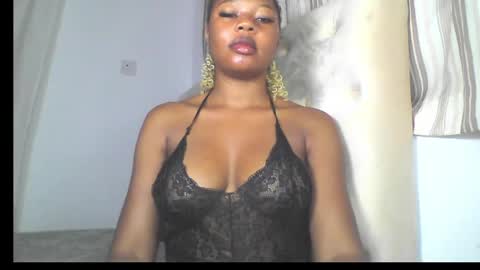 Snapshot of hot_stellaa chatting on May 22, 7:37 am Stella online show from May 22, 7:37 am