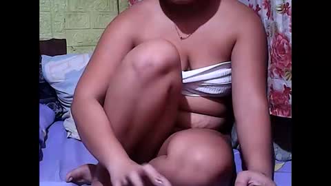 hot_tricia05 online show from February 26, 12:16 am