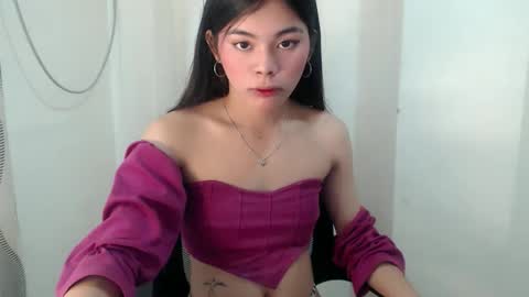 Yanna online show from June 8, 1:28 am