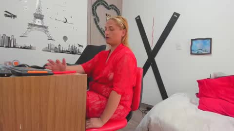 hotandfierylatinos online show from December 26, 6:12 pm