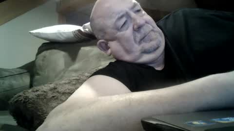 Hot and Horny online show from December 19, 9:49 pm