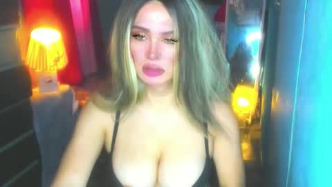 T A N Y A online show from October 21, 1:50 am