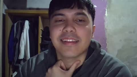 Snapshot of hotbaby6900 chatting on October 27, 4:49 am hotbaby6900 online show from October 27, 4:49 am