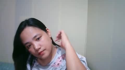Snapshot of hotbabymomma chatting on February 18, 8:27 am Lynn online show from February 18, 8:27 am