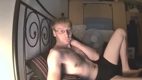 hotbilly_39 online show from October 5, 9:02 pm