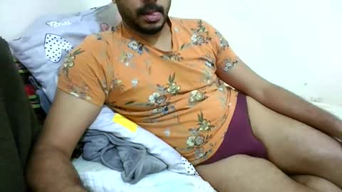 Snapshot of hotboy8677 chatting on February 7, 10:19 am Hotboy8677 online show from February 7, 10:19 am