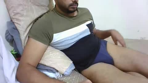 Snapshot of hotboy8677 chatting on February 17, 10:23 am Hotboy8677 online show from February 17, 10:23 am