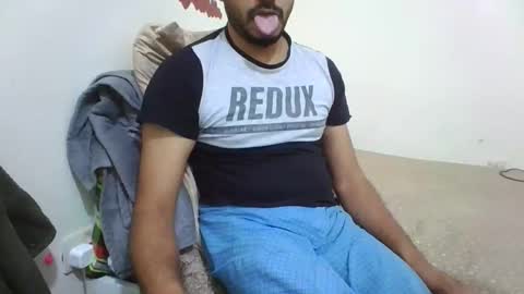 Snapshot of hotboy8677 chatting on February 26, 10:14 am Hotboy8677 online show from February 26, 10:14 am