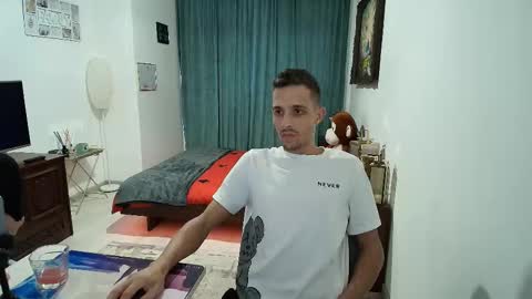 Snapshot of hotboyshorny chatting on February 2, 2:38 pm Hotboyshorny online show from February 2, 2:38 pm