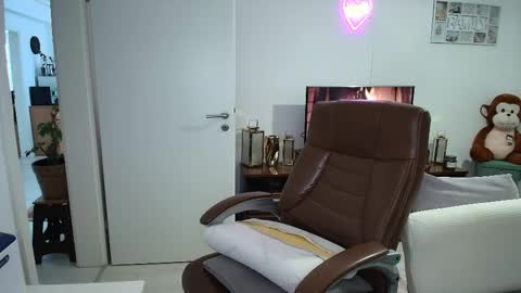 Snapshot of hotboyshorny chatting on February 10, 8:29 am Hotboyshorny online show from February 10, 8:29 am