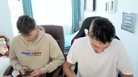 Snapshot of hotboyshorny chatting on February 23, 7:39 am Hotboyshorny online show from February 23, 7:39 am