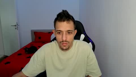 Snapshot of hotboyshorny chatting on February 25, 7:29 am Hotboyshorny online show from February 25, 7:29 am