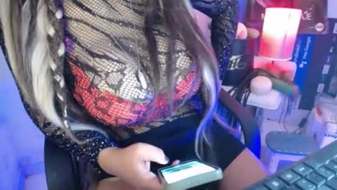 hotbritneyxx online show from January 11, 8:54 pm