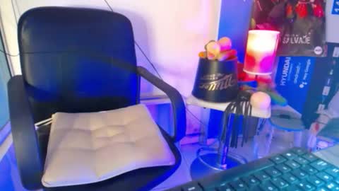 hotbritneyxx online show from January 30, 6:21 pm
