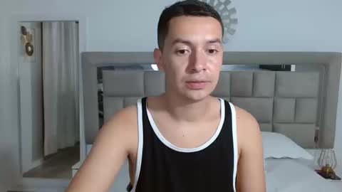 Snapshot of hotcamboysxox chatting on October 15, 3:28 am hotcamboysxox online show from October 15, 3:28 am