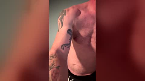 Snapshot of hotdadforyou chatting on February 1, 1:15 am hotdadforyou online show from February 1, 1:15 am