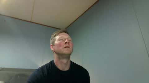 Snapshot of hotdadforyou chatting on February 8, 2:48 am hotdadforyou online show from February 8, 2:48 am