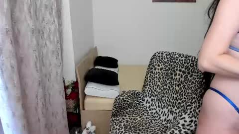 KRISS LUNA online show from July 13, 11:46 am