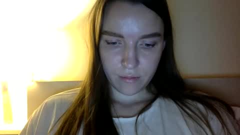 effy online show from February 3, 10:00 pm