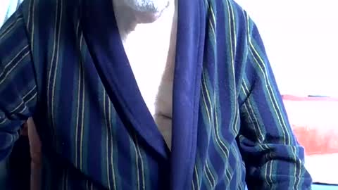 Snapshot of hotejok chatting on May 18, 9:15 am hotejok online show from May 18, 9:15 am