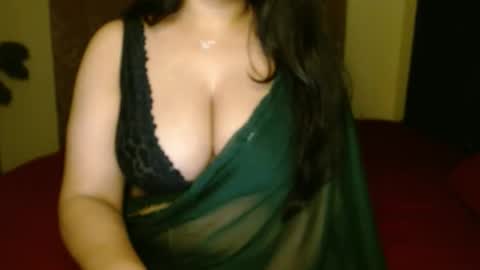 Snapshot of hoteliza6 chatting on November 26, 5:14 pm Eliza i dont show face in any show online show from November 26, 5:14 pm