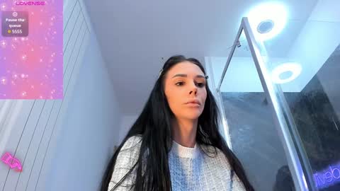 hotfallingdevil online show from October 13, 8:47 am