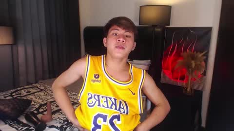 hotfucker_drei online show from October 3, 8:00 am