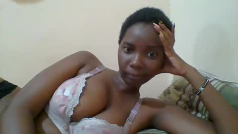 Queen online show from March 1, 4:00 pm