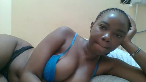 Queen online show from November 18, 6:18 am