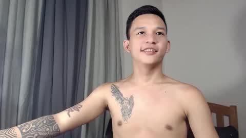 Snapshot of hotguy0503 chatting on October 14, 6:58 am hotguy0503 online show from October 14, 6:58 am