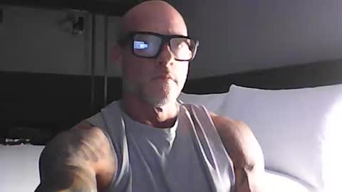Snapshot of hotguy4u2see chatting on June 10, 10:41 pm Hotguy4u2see online show from June 10, 10:41 pm