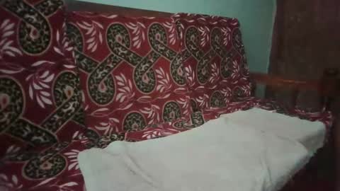 hotguyy001 online show from November 25, 11:21 am