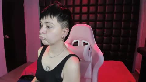 hannah online show from November 17, 12:55 pm