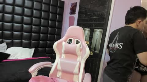 hannah online show from November 19, 5:13 pm