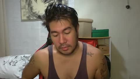 Snapshot of hothunkybear23 chatting on December 29, 11:18 pm Khel online show from December 29, 11:18 pm