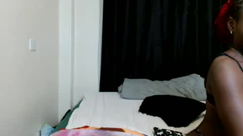 Snapshot of hotie_vive chatting on July 22, 6:43 pm Hotie vives online show from July 22, 6:43 pm
