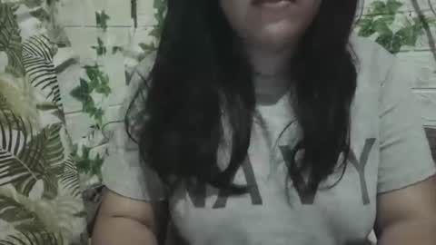 Snapshot of hotiemorenagurl18 chatting on May 10, 9:09 pm hotiemorenagurl18 online show from May 10, 9:09 pm