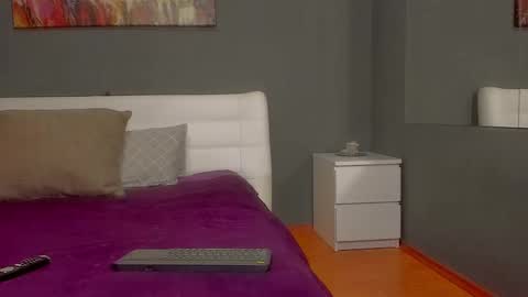 Jennyfer online show from February 20, 6:46 pm