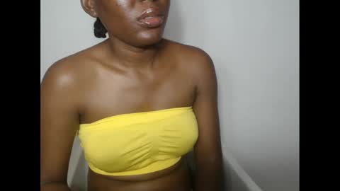 hotjessie0 online show from January 15, 7:15 am