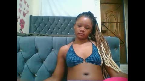 LOYCE online show from November 10, 11:04 pm