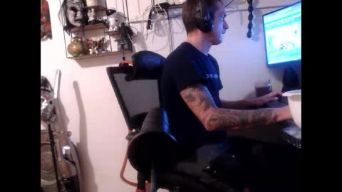 hotkinkytat online show from March 10, 7:18 pm