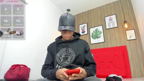 Hotkoljei online show from December 10, 2:59 am