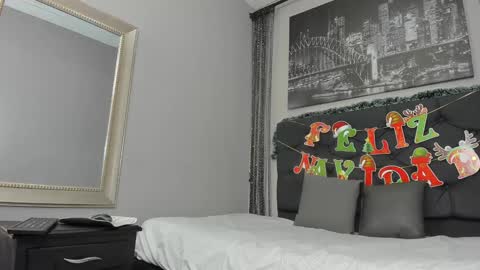 Hotkoljei online show from December 28, 3:04 am